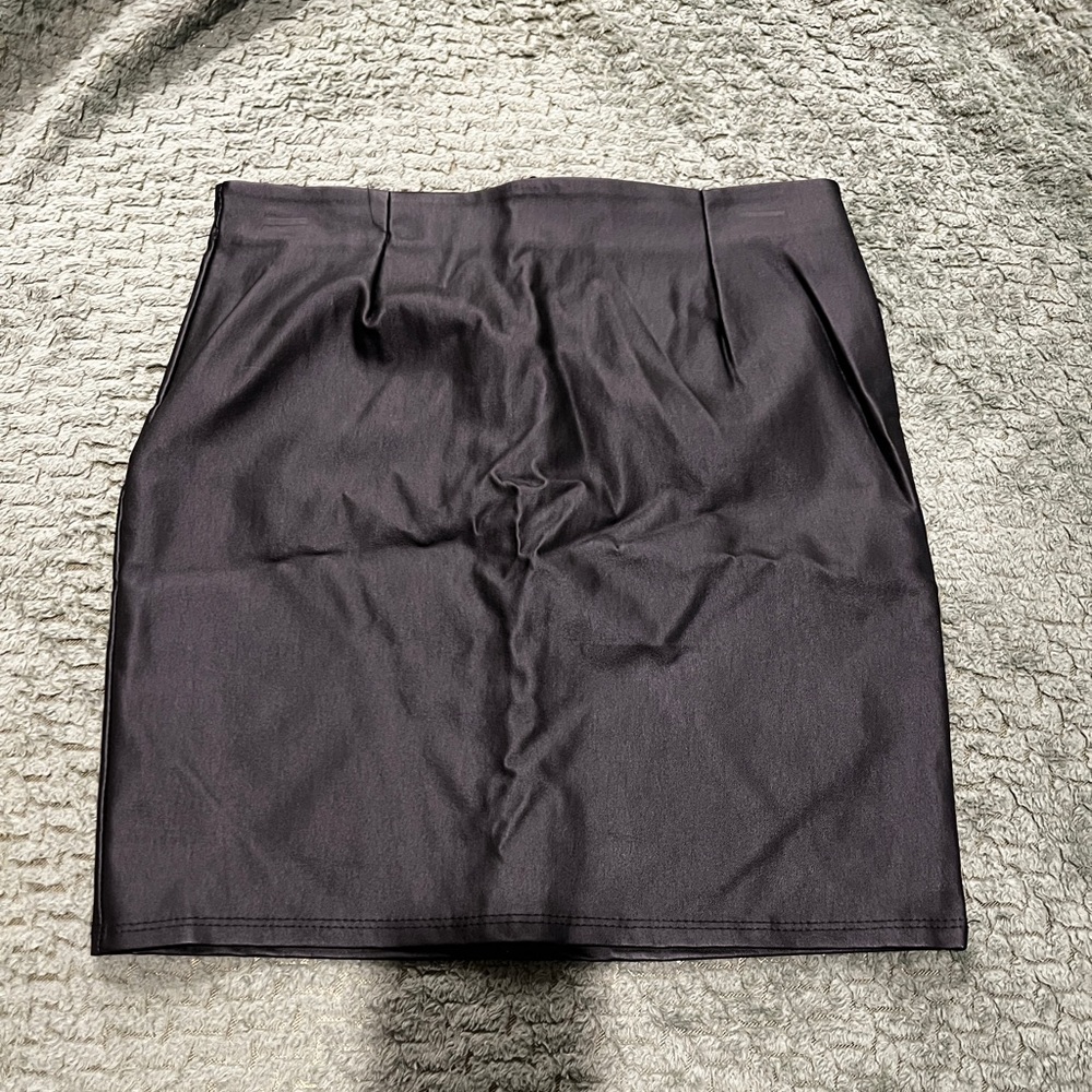 Windsor pleather/vegan leather high waisted mini skirt- Medium